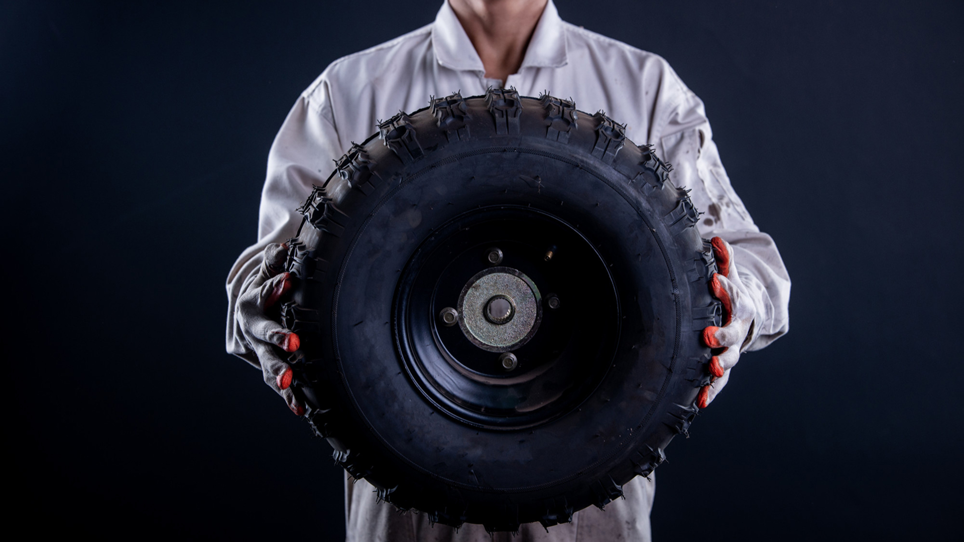 Ağır Hizmet Tekerleklerinde Performans, Dayanıklılık ve TCO Analizi